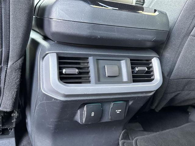 Photo of 2024 Oxford White Ford F-150