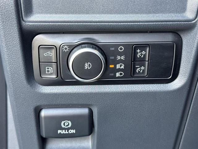 Photo of 2024 Oxford White Ford F-150