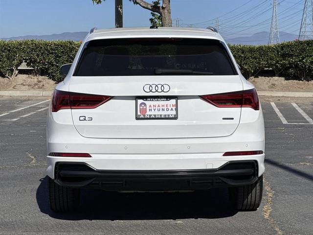Photo of 2022 White Audi Q3