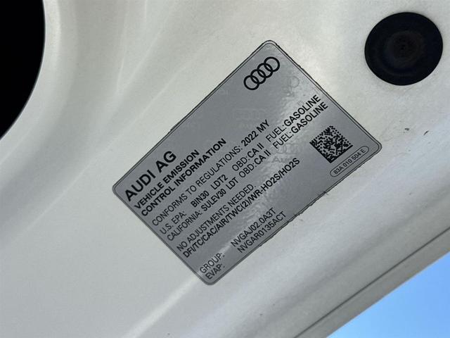 Photo of 2022 White Audi Q3