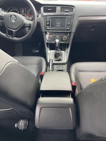 Photo of 2021 Silk Blue Metallic Volkswagen Golf