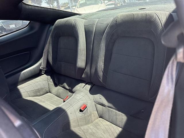Photo of 2018 Oxford White Ford Shelby GT350