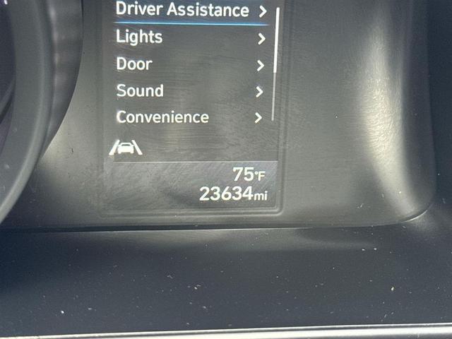 Photo of 2022 Phantom Black Hyundai ELANTRA