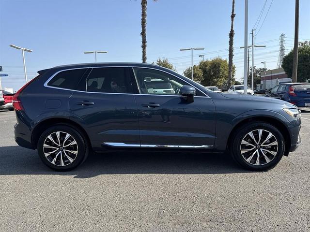 Photo of 2023 Dark Blue Volvo XC60