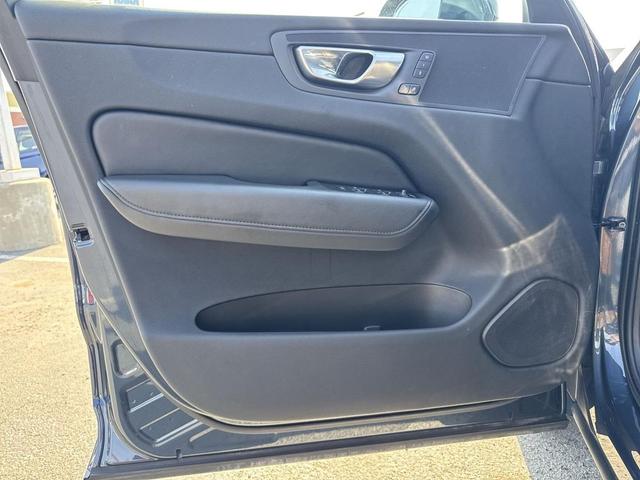 Photo of 2023 Dark Blue Volvo XC60
