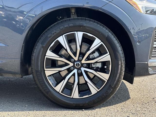 Photo of 2023 Dark Blue Volvo XC60