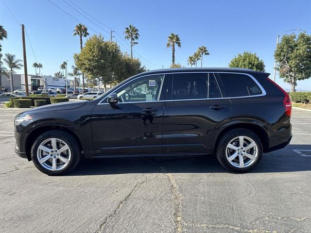 Photo of 2022 Onyx Black Metallic Volvo XC90