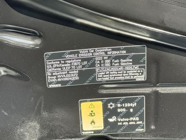 Photo of 2022 Onyx Black Metallic Volvo XC90