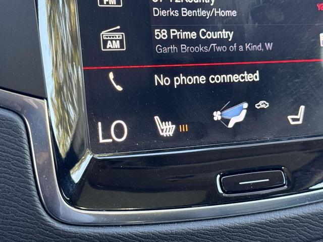 Photo of 2022 Onyx Black Metallic Volvo XC90