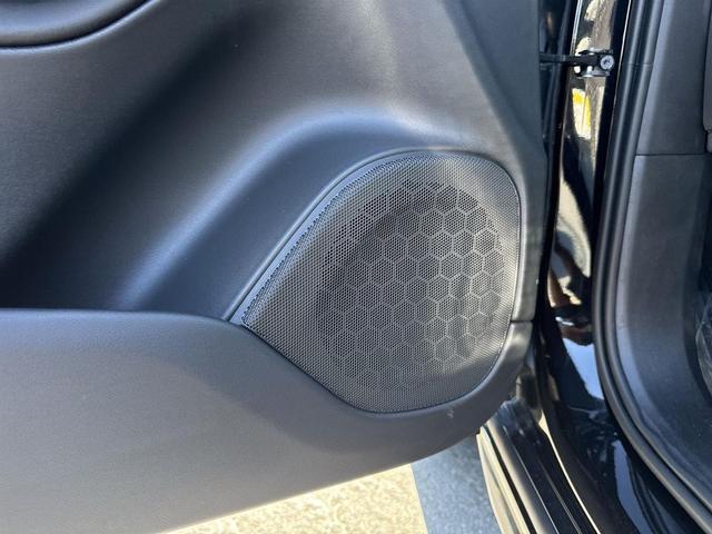 Photo of 2022 Onyx Black Metallic Volvo XC90