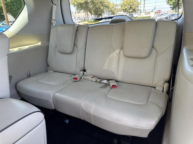 Photo of 2022 Moonstone White INFINITI QX80