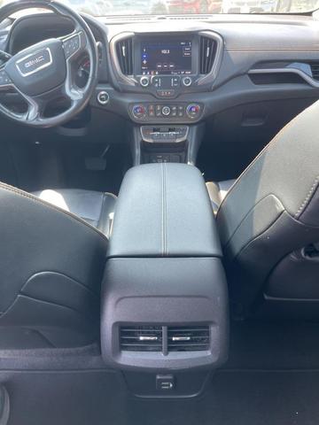 Photo of 2022 Summit White GMC Terrain