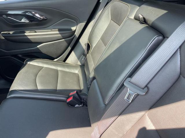 Photo of 2022 Summit White GMC Terrain