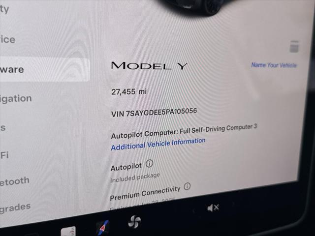 Photo of 2023 Deep Blue Metallic Tesla Model Y