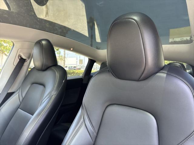 Photo of 2023 Deep Blue Metallic Tesla Model Y