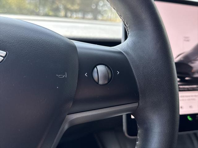 Photo of 2023 Deep Blue Metallic Tesla Model Y