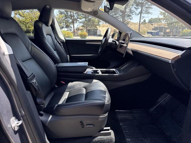 Photo of 2023 Deep Blue Metallic Tesla Model Y