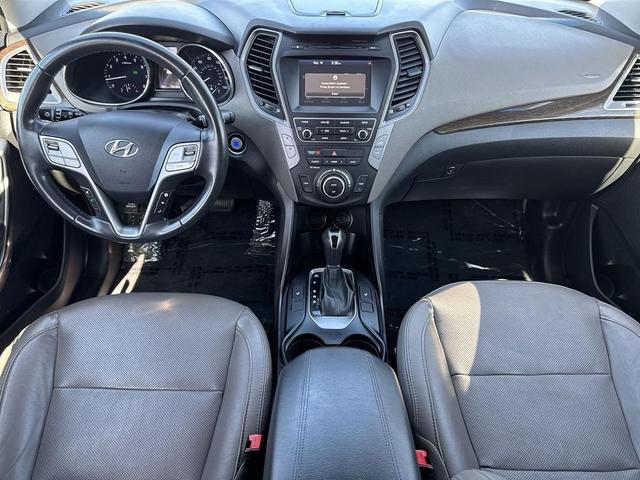 Photo of 2017 Sparkling Silver Hyundai Santa Fe Sport