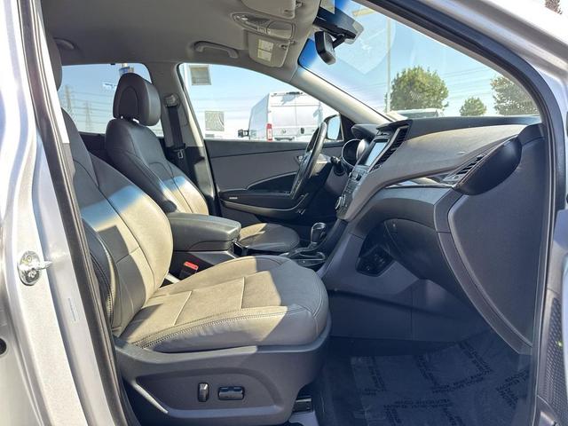 Photo of 2017 Sparkling Silver Hyundai Santa Fe Sport