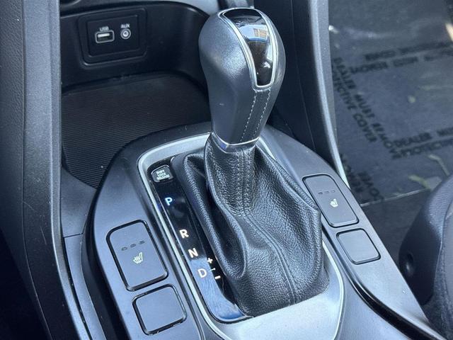 Photo of 2017 Sparkling Silver Hyundai Santa Fe Sport