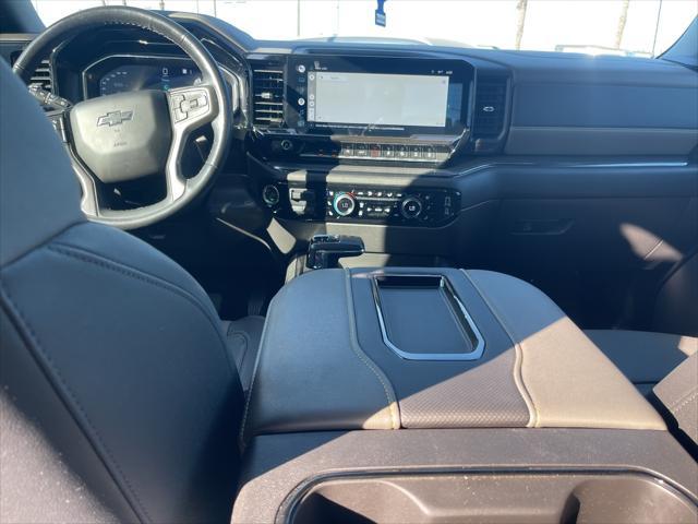 Photo of 2022 Black Chevrolet Silverado 1500