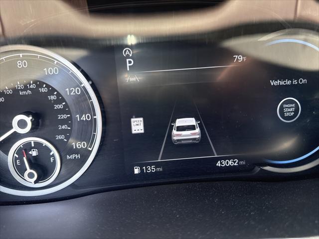 Photo of 2022 Gray Genesis GV70