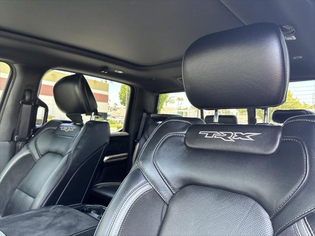 Photo of 2022 Granite Crystal Metallic Clearcoat RAM 1500