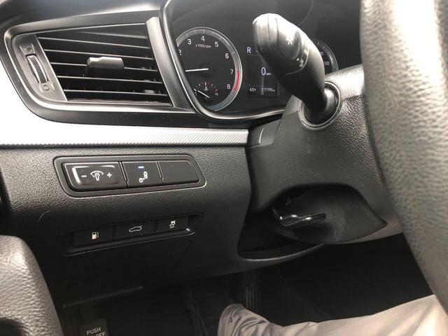 Photo of 2018 Phantom Black Hyundai SONATA