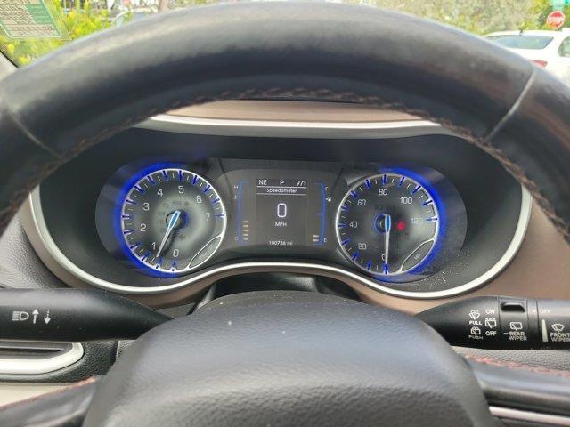 Photo of 2019 Velvet Red Pearlcoat Chrysler Pacifica