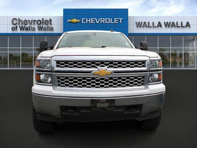 Photo of 2015 White Chevrolet Silverado 1500