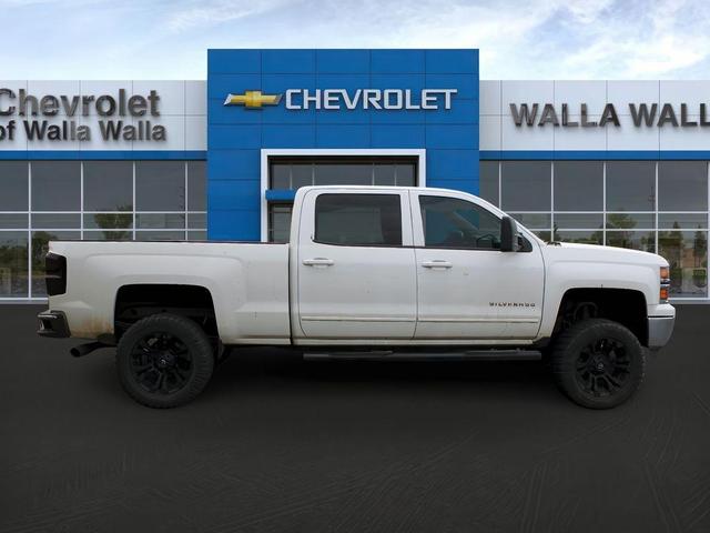Photo of 2015 White Chevrolet Silverado 1500