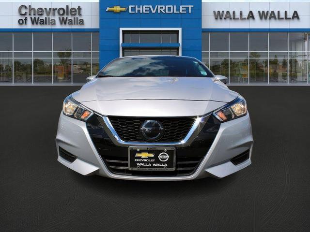 Photo of 2020 Brilliant Silver Metallic Nissan Versa