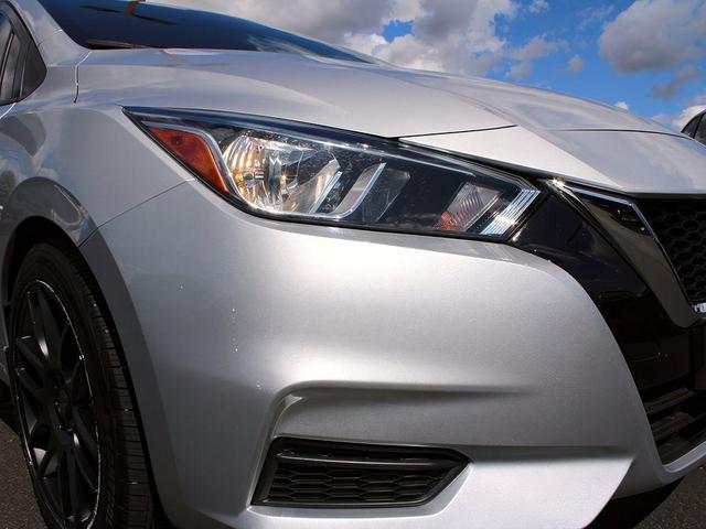 Photo of 2020 Brilliant Silver Metallic Nissan Versa