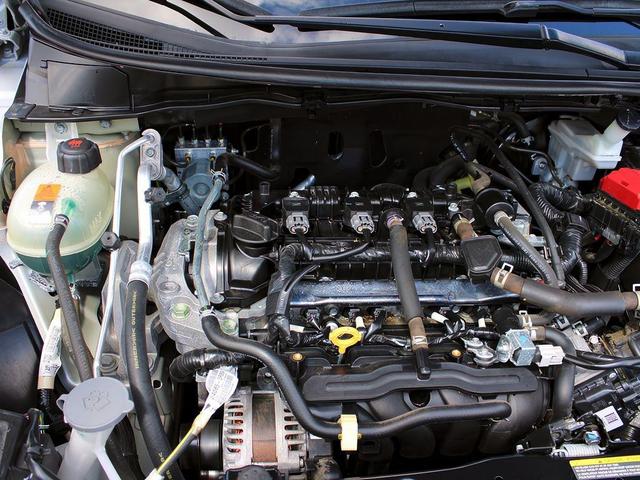 Photo of 2020 Brilliant Silver Metallic Nissan Versa