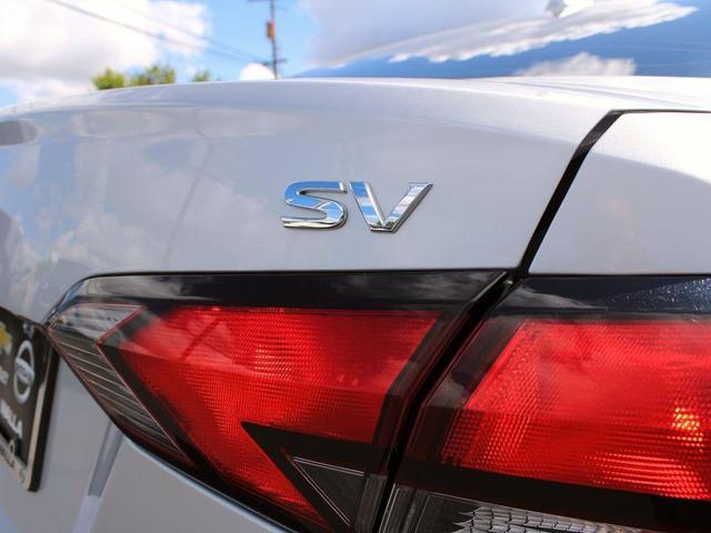 Photo of 2020 Brilliant Silver Metallic Nissan Versa