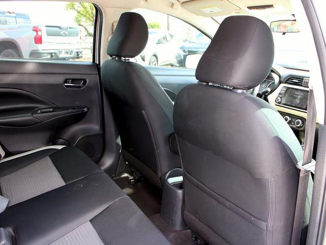 Photo of 2020 Brilliant Silver Metallic Nissan Versa