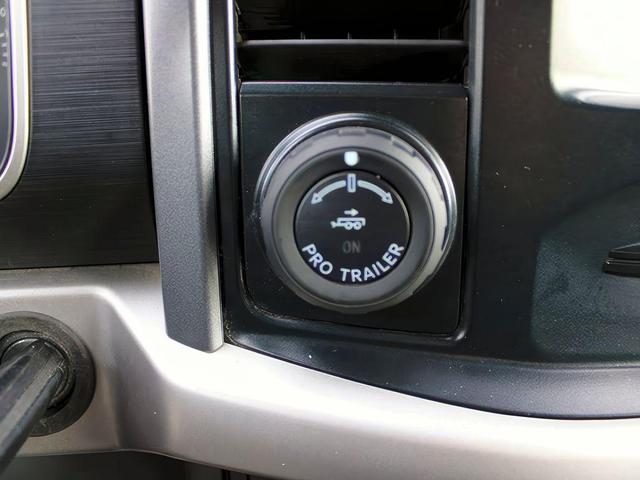 Photo of 2024 Iconic Silver Metallic Ford F-150