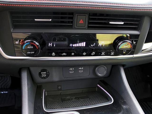 Photo of 2025 Boulder Gray Metallic Nissan Rogue
