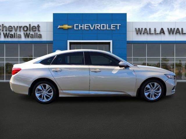 Photo of 2019 Lunar Silver Metallic Honda Accord