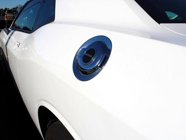Photo of 2022 White Knuckle Clearcoat Dodge Challenger