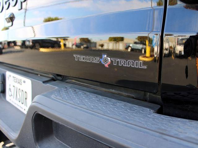 Photo of 2021 Black Clearcoat Jeep Gladiator