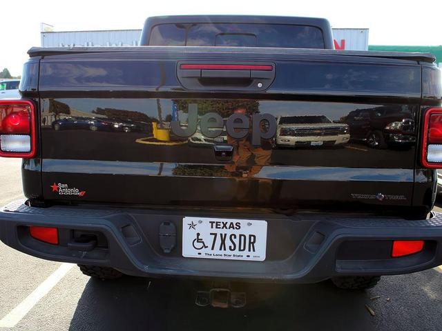 Photo of 2021 Black Clearcoat Jeep Gladiator