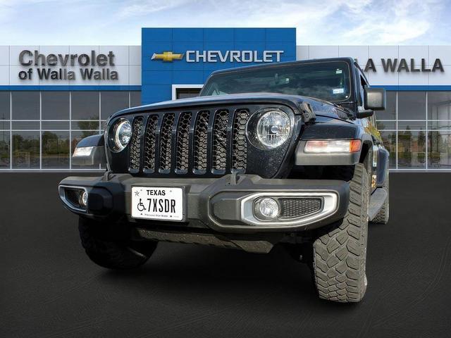 Photo of 2021 Black Clearcoat Jeep Gladiator