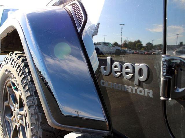 Photo of 2021 Black Clearcoat Jeep Gladiator