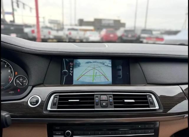 Photo of 2012 Black BMW 750