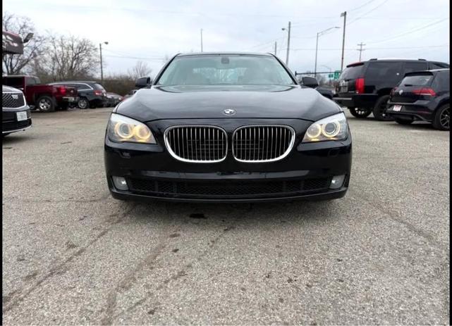 Photo of 2012 Black BMW 750