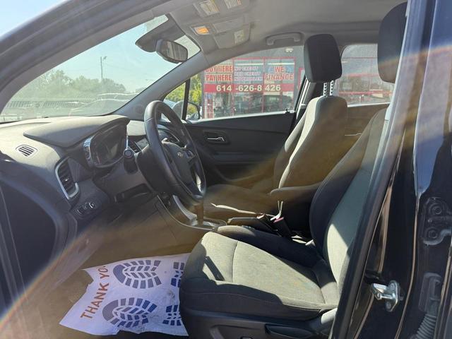 Photo of 2018 Mosaic Black Metallic Chevrolet Trax