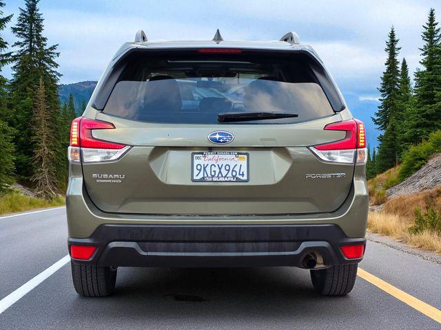 Photo of 2024 Autumn Green Metallic Subaru Forester