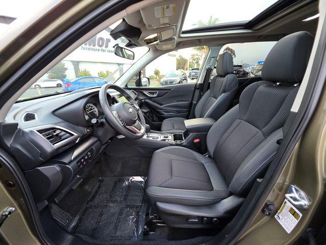 Photo of 2024 Autumn Green Metallic Subaru Forester