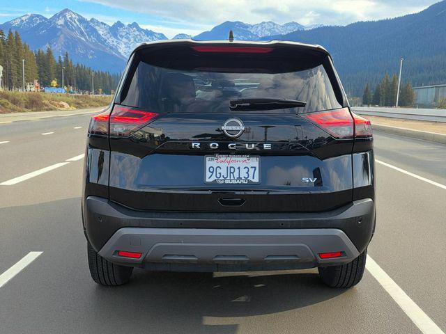 Photo of 2023 Super Black Nissan Rogue